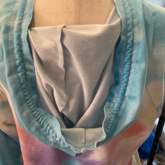 Boutique! Sweatshirt! S! - Picture 6 of 6